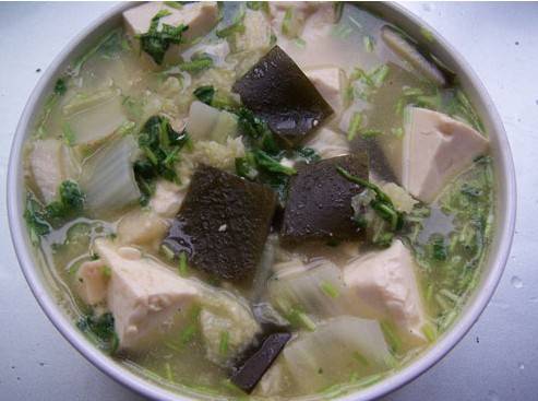 白菜豆腐海带汤