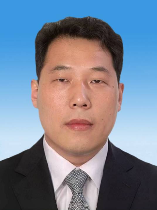 冯艺东
