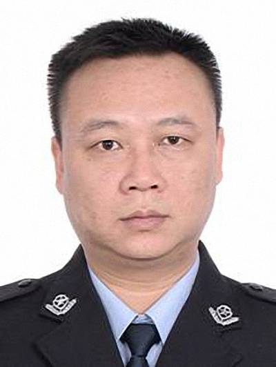 吴学雷（来宾市公安局党委委员、副局长）