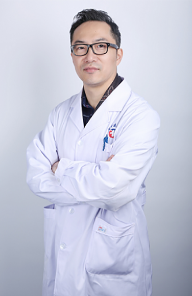 李睿（北京中医药大学第三附属医院针灸微创肿瘤科主治医师）