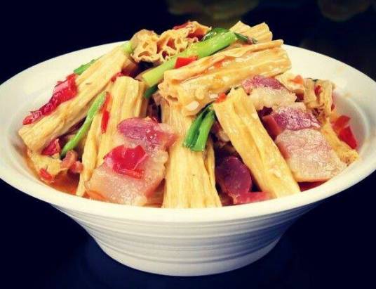 腐竹炒腊肉