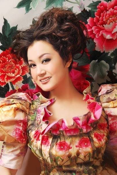 胡雁（女高音歌唱家）