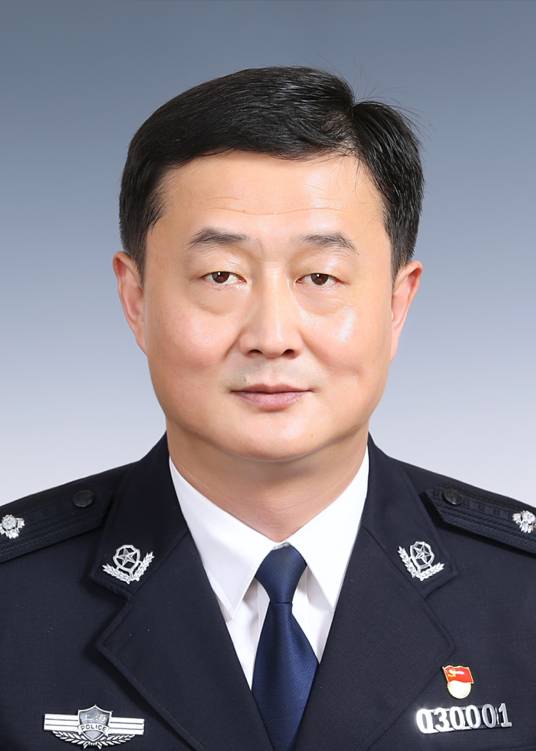 张骏（上海市普陀区政府副区长，区公安分局党委书记、局长）