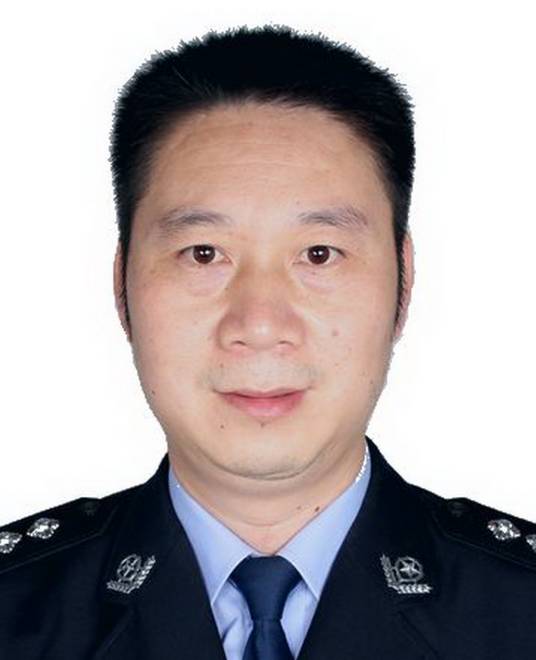 陈明月（福州市公安局南街派出所所长（正科级））