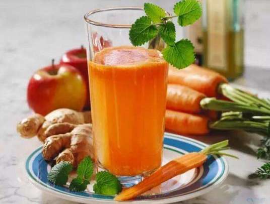 红萝卜苹果汁