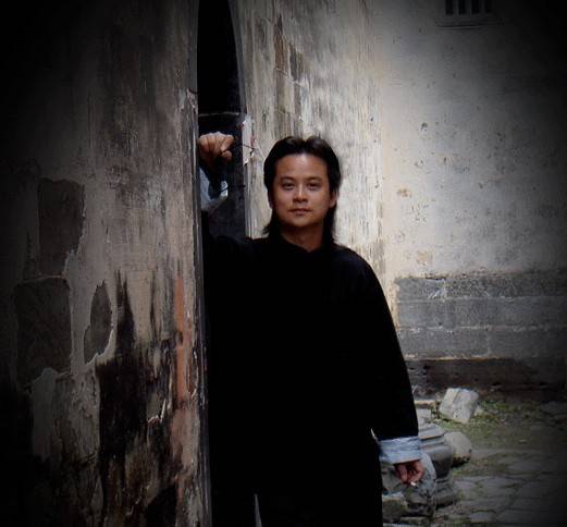 徐伟(南京理工大学设计艺术与传媒学院院长。教授、博士生导师)