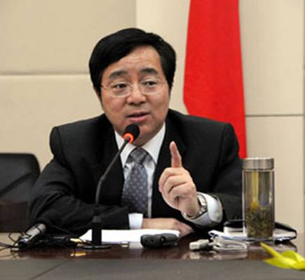 袁堃(原武汉地产开发投资集团有限公司董事长)