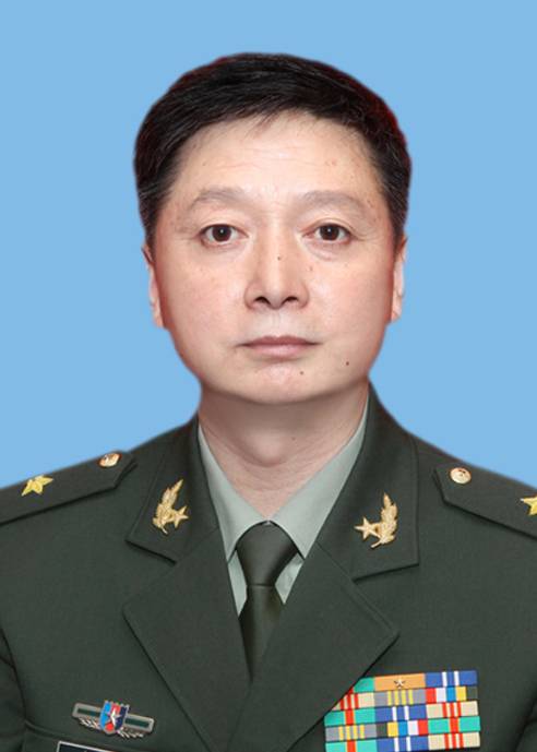 李少(中国人民解放军江苏省军区副政委)