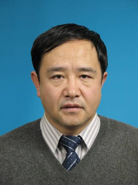 靳延平(内蒙古自治区自然资源厅一级巡视员、内蒙古自治区土地学会理事长)