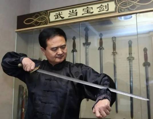 高宇峰(山西吕梁山革命博物馆馆长)