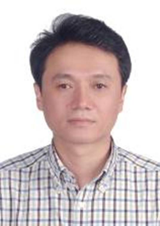 胡钧(中国科学院上海高等研究院基础交叉中心主任,中国科学院微观界面物理与探测重点实验室名誉主任)