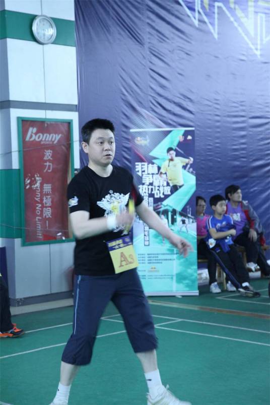 陈兴东(中国羽毛球协会副主席、四川省体育局副局长(兼))