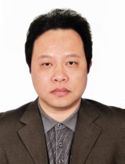 甘忠(内江日报社副社长)