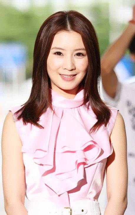 姜怡(《小菊的春天》和《小菊的秋天》中的角色)