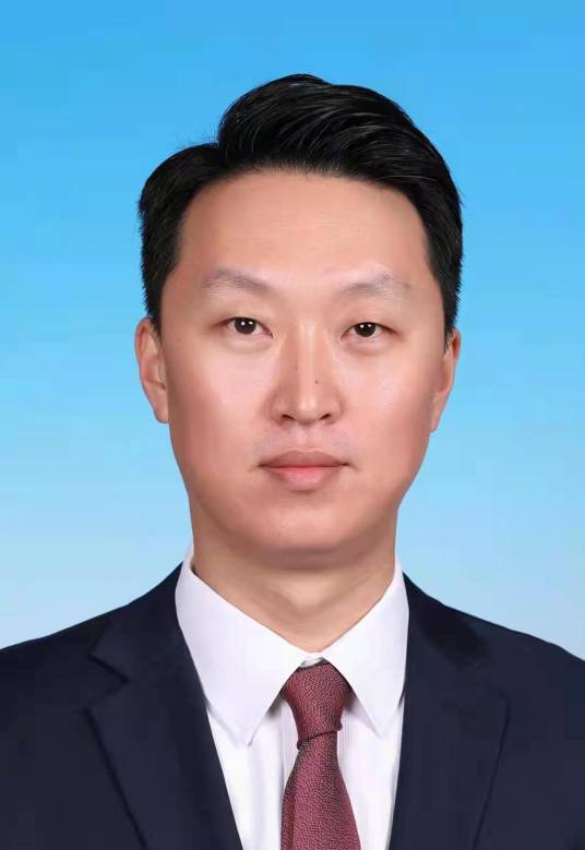 张笑寒(海南省海口江东新区管理局党委副书记、局长)