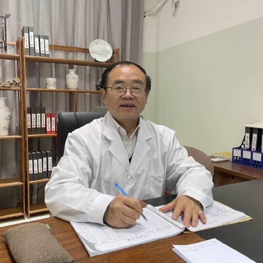 何志盛（成都青羊喜世堂医院医师）