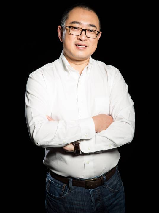 李岩（微智全景创始人、CEO，亿美软通创始人、董事）
