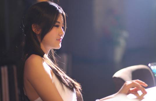 伍琦(新丝路中国模特大赛湖北赛区平面组冠军)