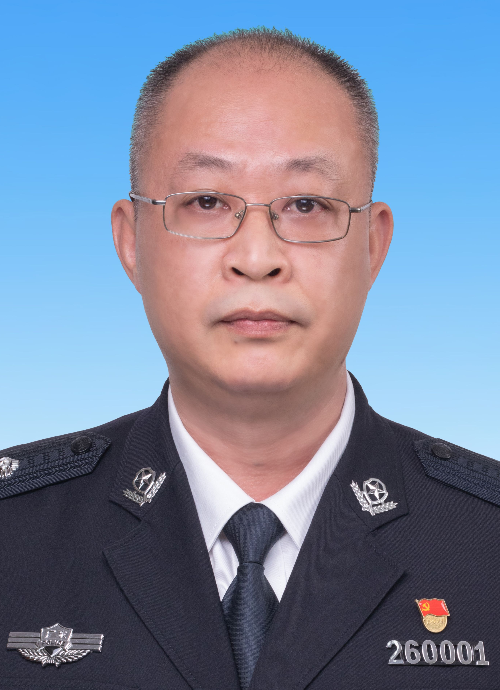 陈雪锋(揭阳市人民政府副市长、市公安局局长)