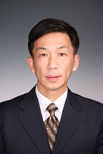 石雷（辽宁省辽阳市人社局党组成员、副局长）