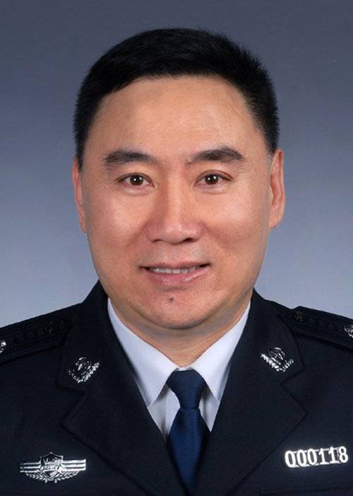 孟炜(辽宁省丹东市政府原副市长、市公安局原局长)