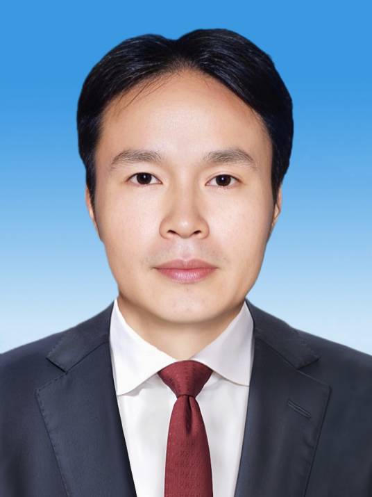 陈波（天津市滨海新区人民政府党组成员、副区长）