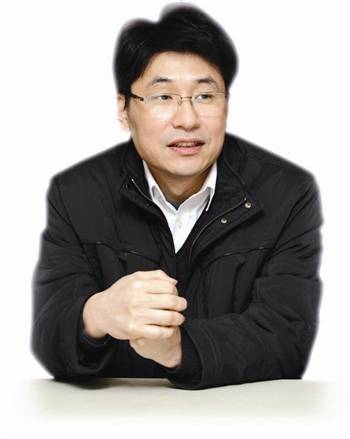 郭振山(天津美术学院副院长)