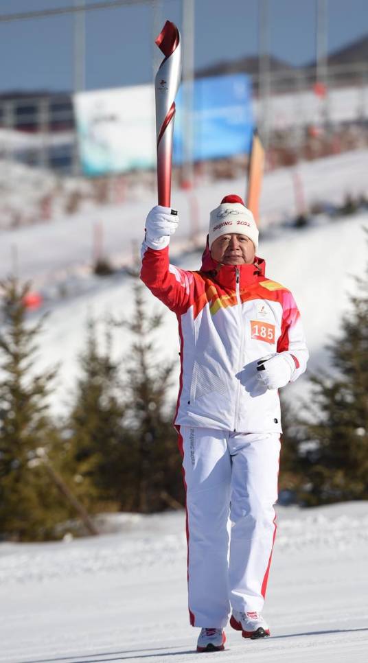 张春秋(2022年北京冬奥会火炬手)