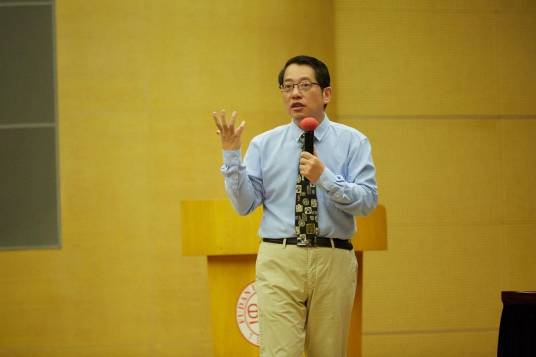 鞠强(心身疾病心理干预专家、管理心理学家)