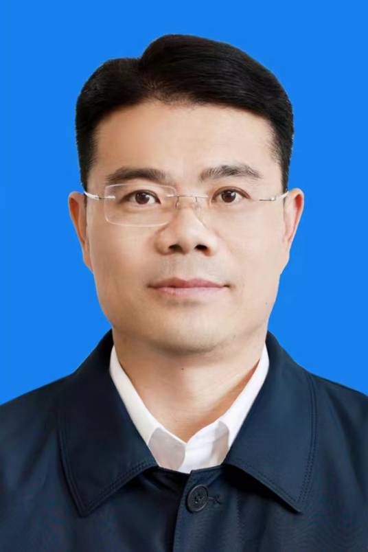 韩昉（山东省枣庄高新区党工委副书记、管委会副主任）