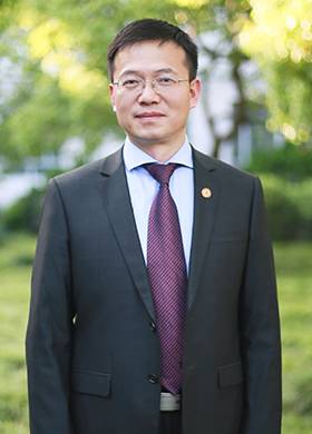 方平(同济大学党委副书记、纪委书记)