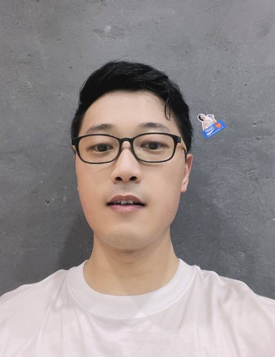 刘思岑（中国内地男配音演员）