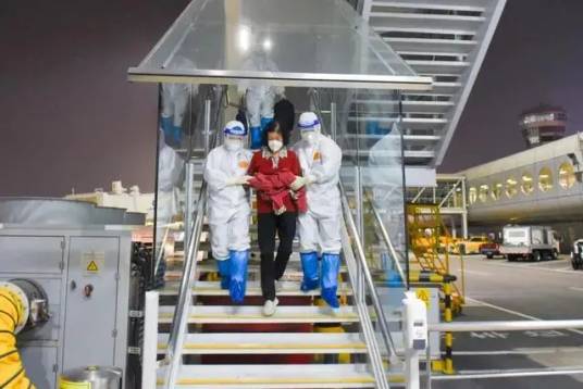 蔡瑛(“红通人员”、福建省仓山区房管局原局长)