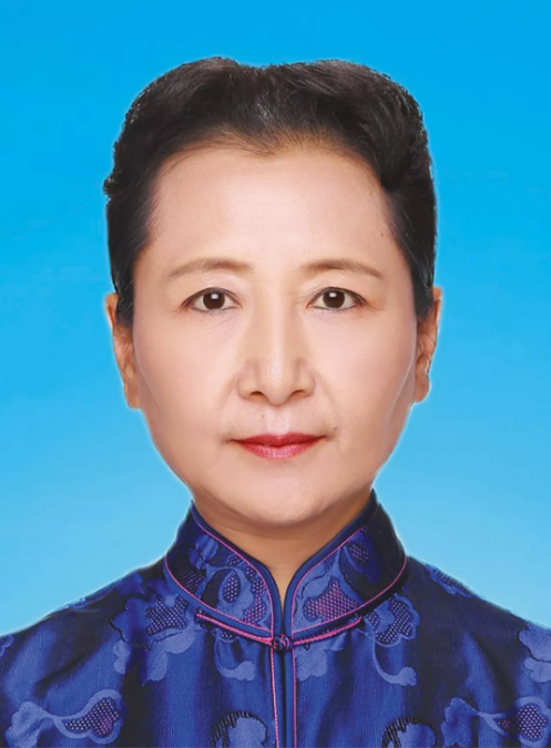 崔玉英（第十四届全国政协港澳台侨委员会副主任）