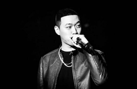 BewhY