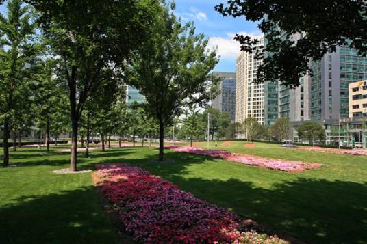 花园社区（北京市东城区安定门街道下辖社区）