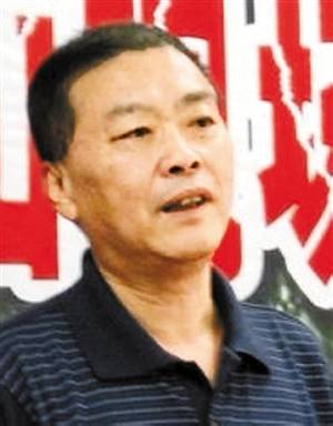 王山(北京市京剧院原副院长、作家)