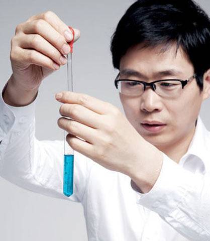 冰寒（资深护肤专家）