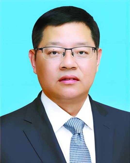 罗群（江苏省南京市人大常委会原党组副书记、副主任）
