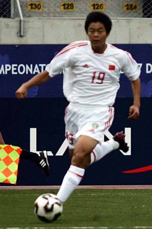 黄洁(上海中邦足球球员)