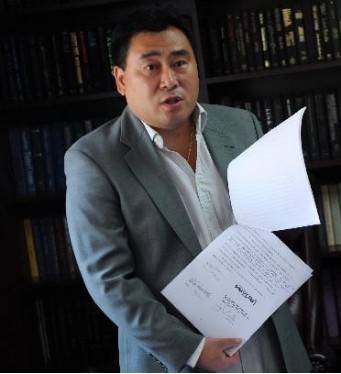 海明（代理桑兰维权案律师）