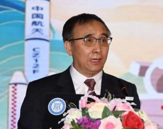 王世东（北京科技大学附属中学党委书记）