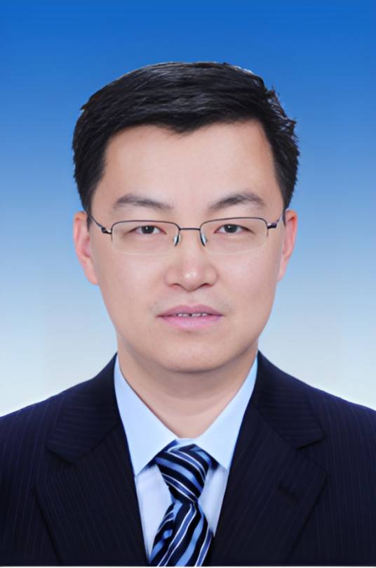 王新国(山东省菏泽鲁西新区党工委副书记、管委会主任)