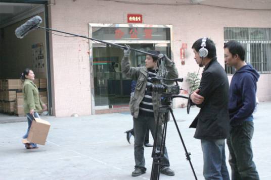 录音师（从事声音录音制作的人员）