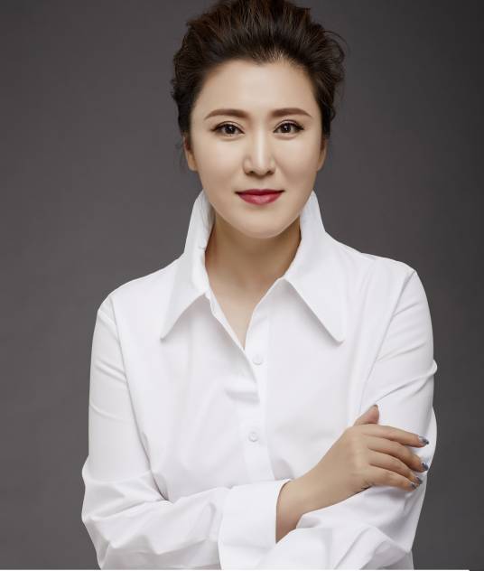 孙媛媛(旅法次女高音歌唱家,中央音乐学院声歌系教授)