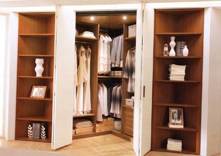 走入式衣柜