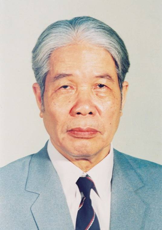 杜梅（越南前党和国家领导人，越共中央前总书记）