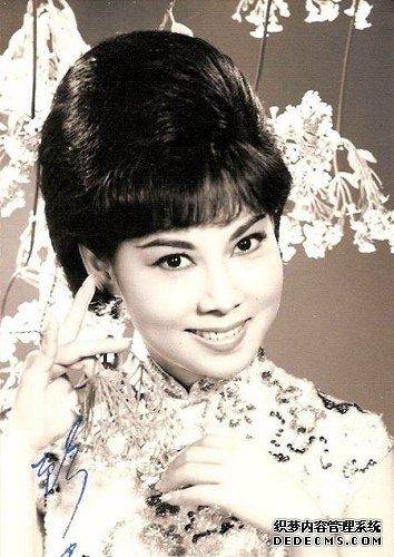 顾媚（中国香港女歌手、演员、中国画画家）