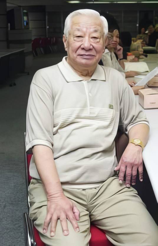 曹健（中国台湾男演员、台北市演员工会理事、演艺中心主任委员）