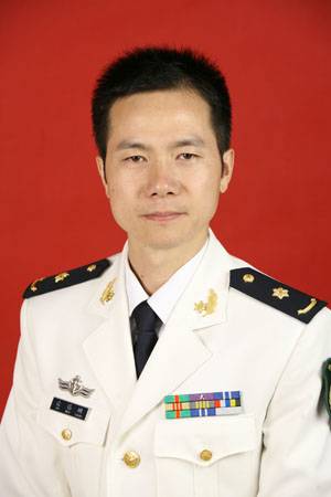 徐伟刚（第二军医大学海军医学系潜水医学教研室，副主任）